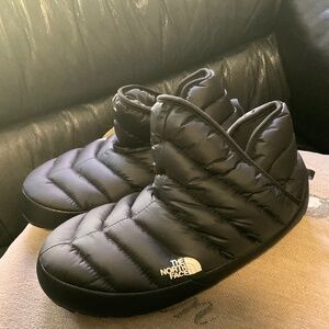 The North Face Thermoball Traction Bootie